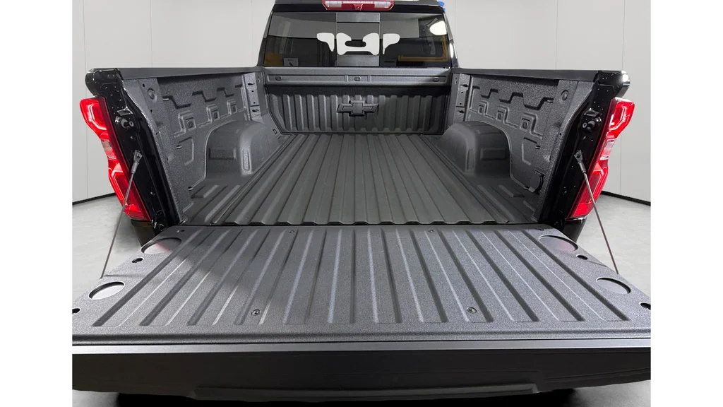 Used 2026 Black Chevrolet RST image 29