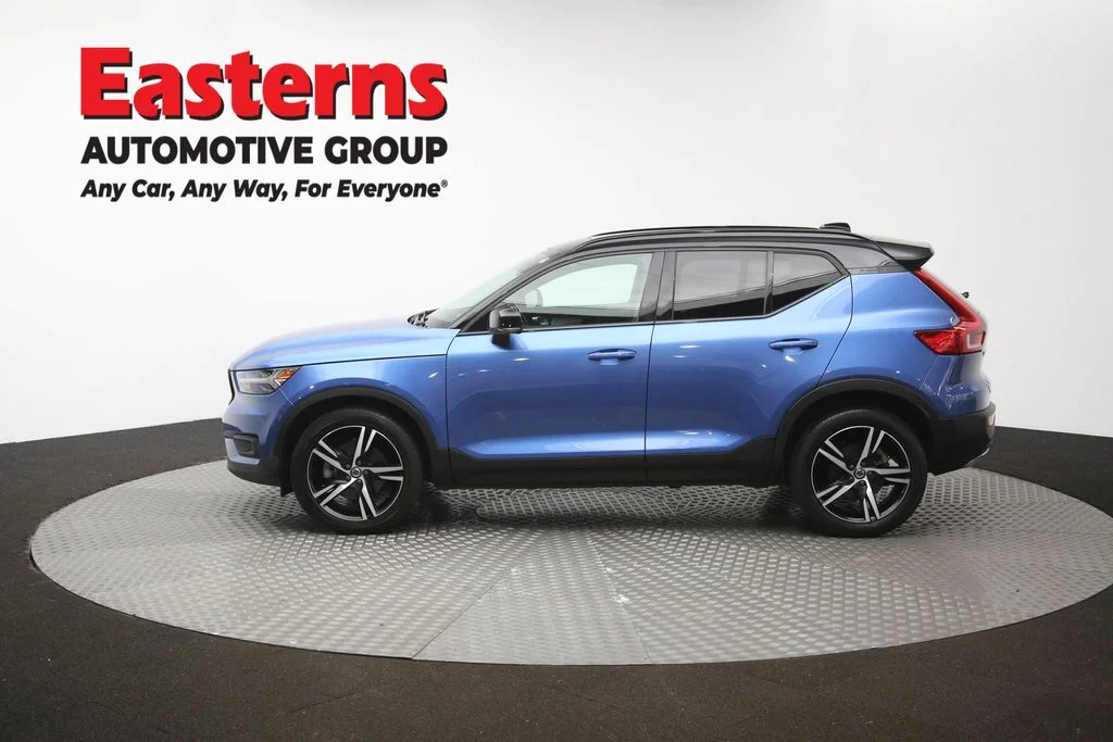 Used 2020 Blue Volvo R-Design image 60