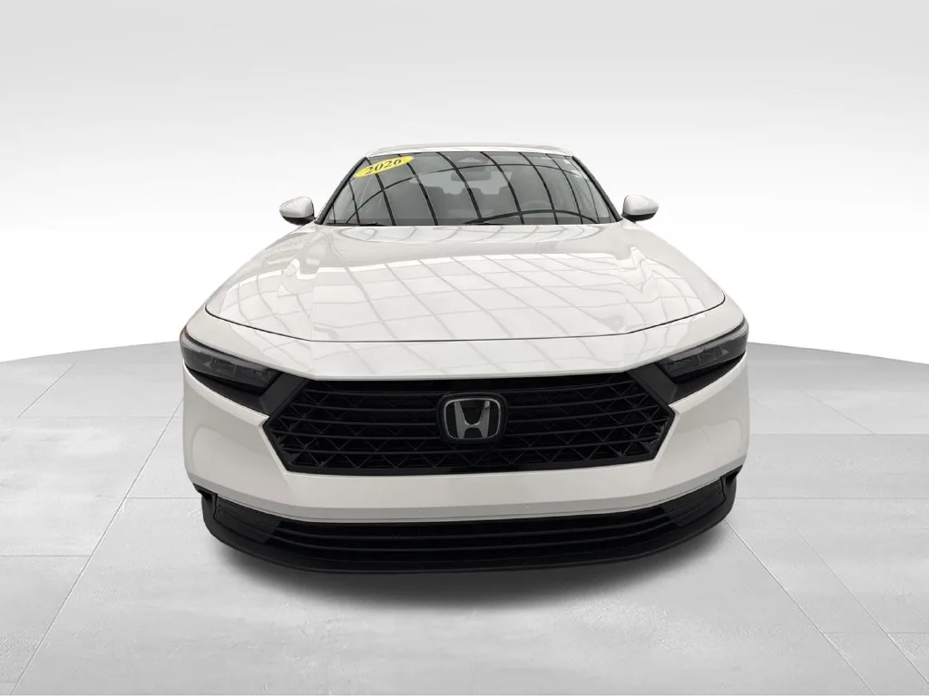 New 2026 Platinum White Pearl Honda LX image 2