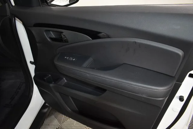 Used 2023  Honda Elite image 18