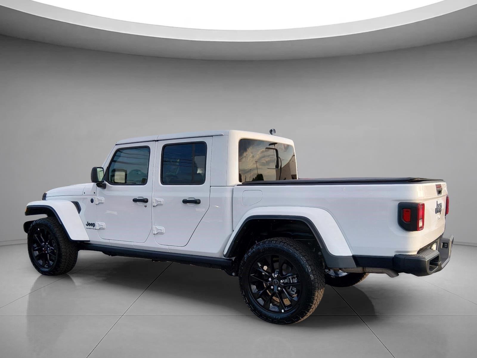 Used 2024 Bright White Clearcoat Jeep Nighthawk image 3