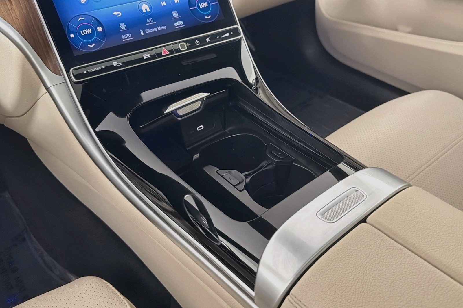Certified Used 2024 Polar White Mercedes-Benz C 300 image 6