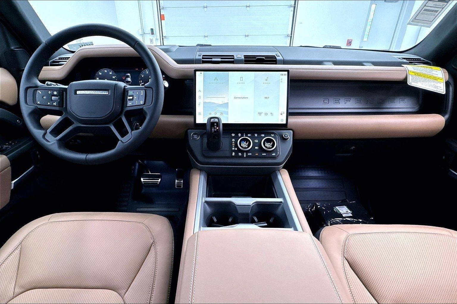 New 2026 Santorini Black Metallic Land Rover X image 9