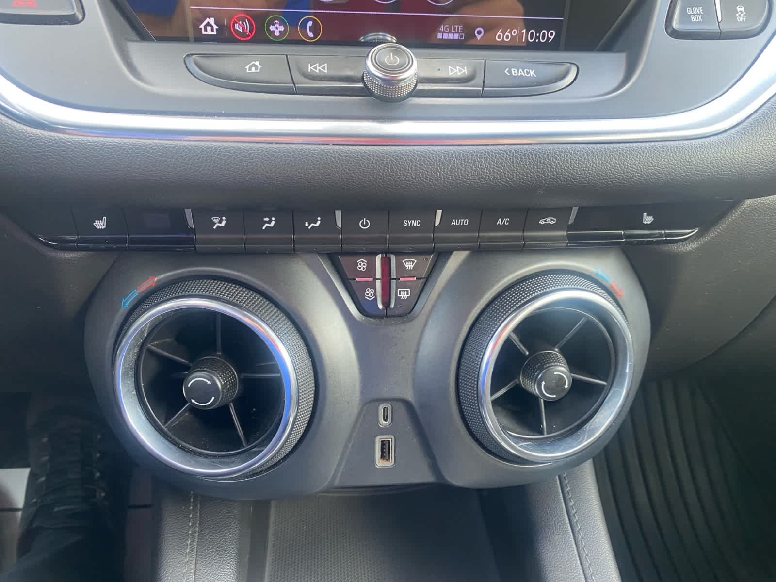 Used 2019 SUMMIT WHITE Chevrolet 2LT image 28
