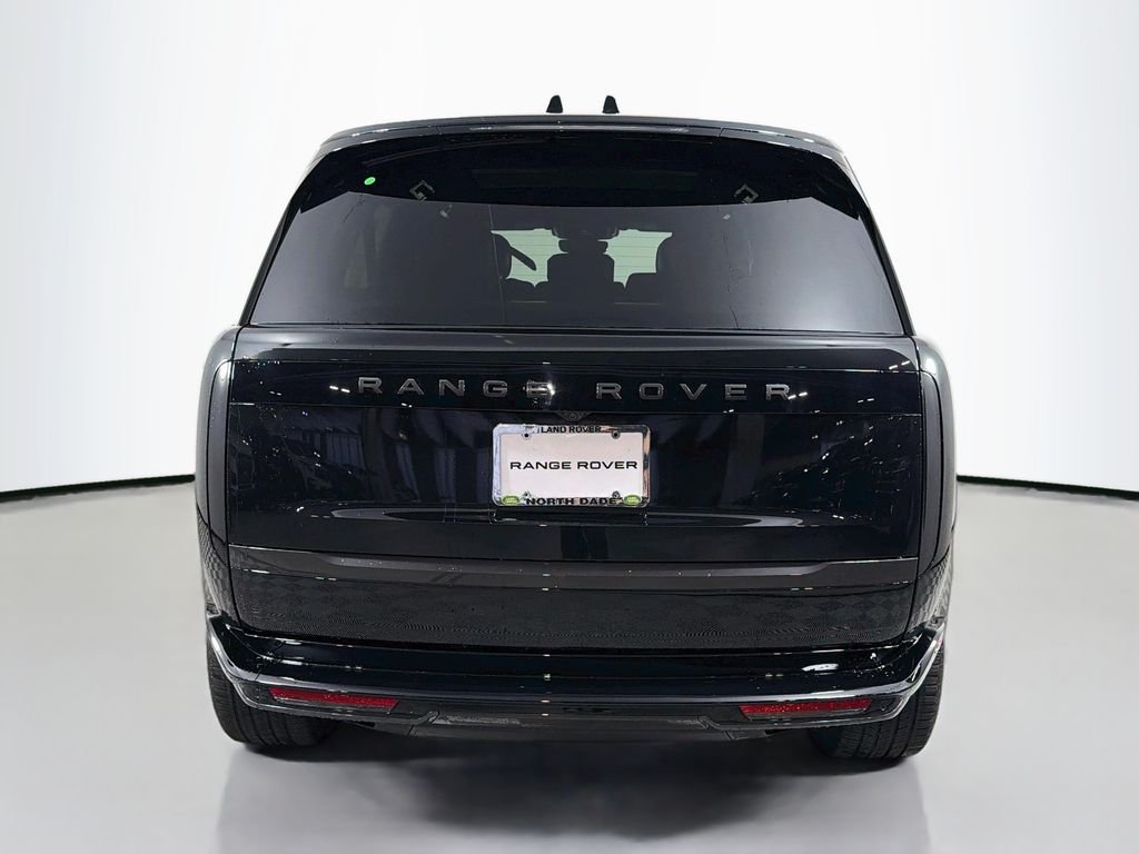 New 2026 Santorini Black Land Rover SE 7 Seats image 6