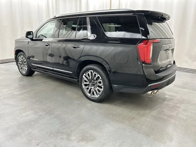 Used 2023 Onyx Black GMC Denali Ultimate image 3