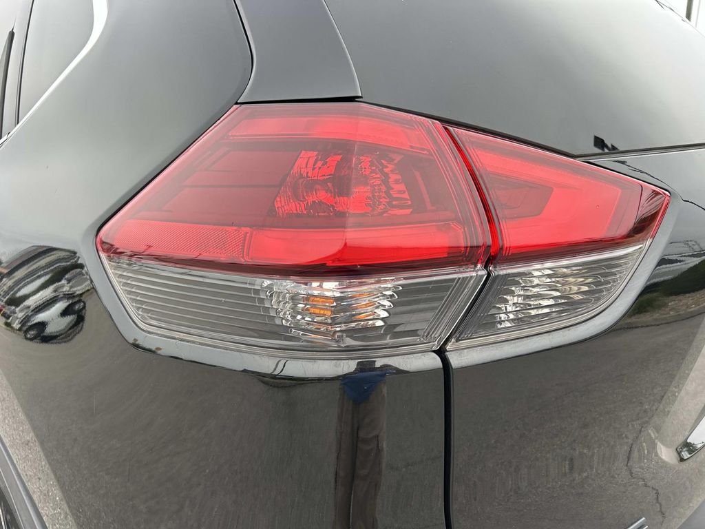 Used 2018 Magnetic Black Nissan SV image 11