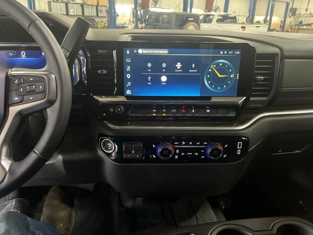 2026 Chevrolet Silverado 1500 LT - Photo 17