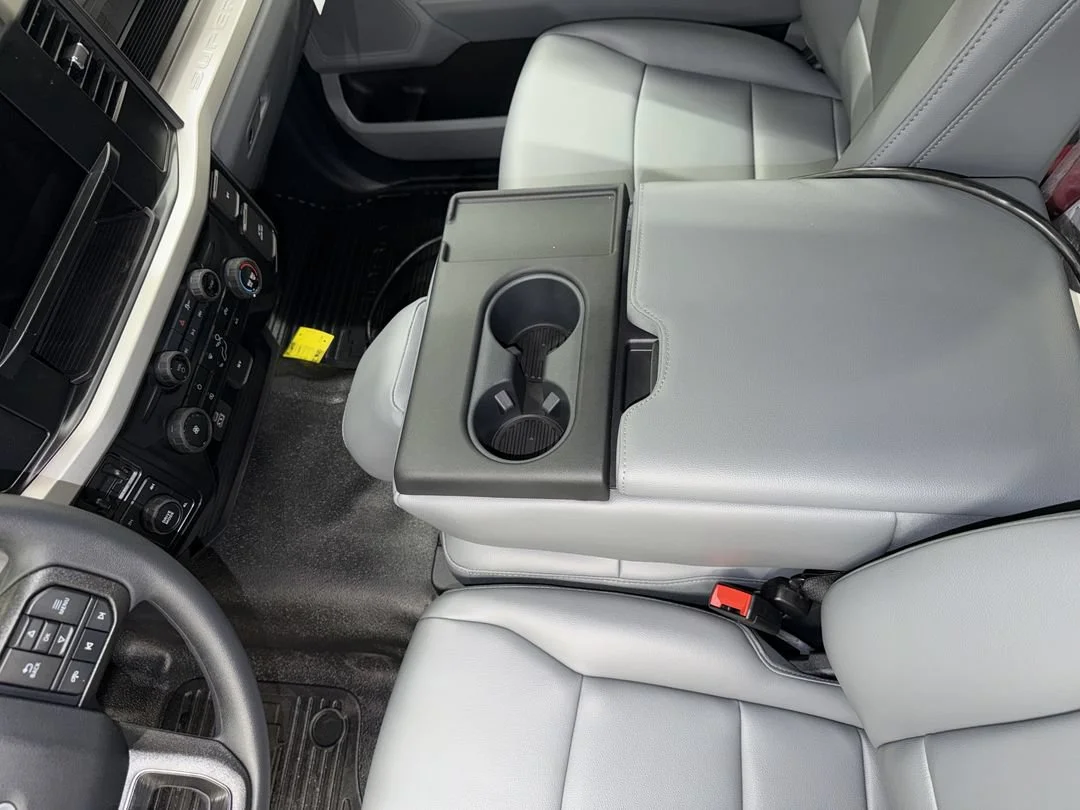 New 2026 Oxford White Ford F-550® XL image 18