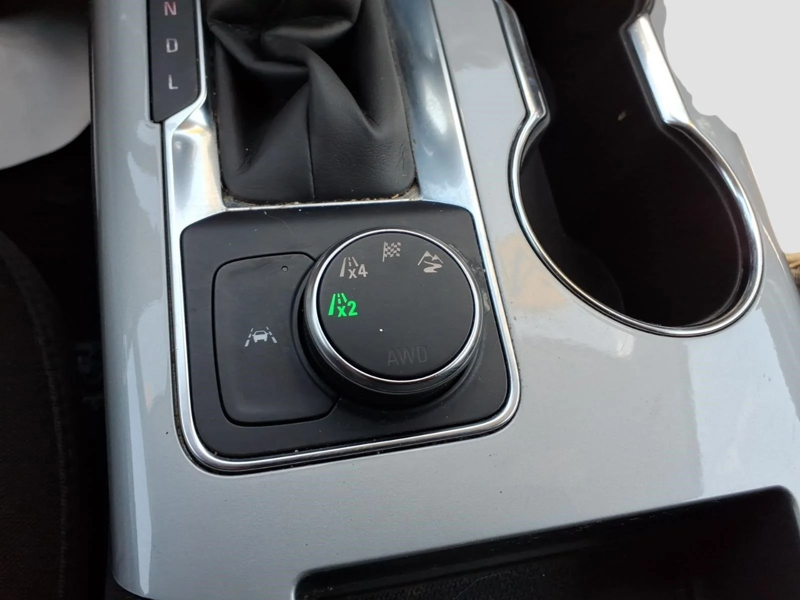 Used 2024 Riptide Blue Metallic Gjv Chevrolet LT image 20