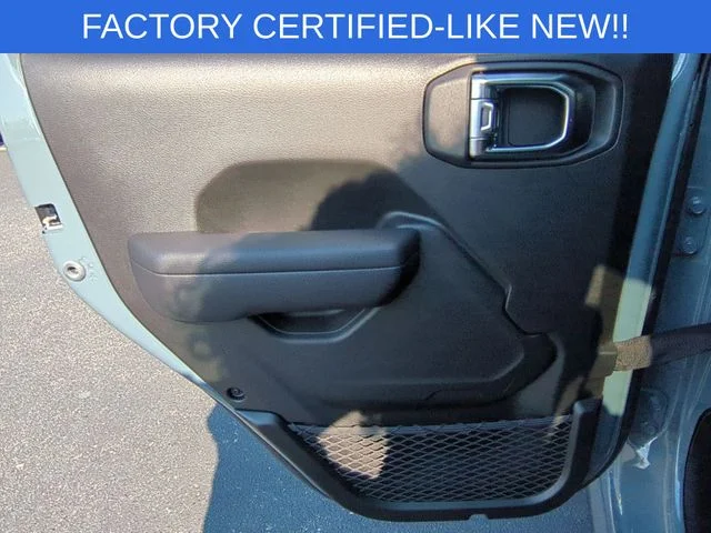 Used 2025 Gray Jeep Rubicon image 25
