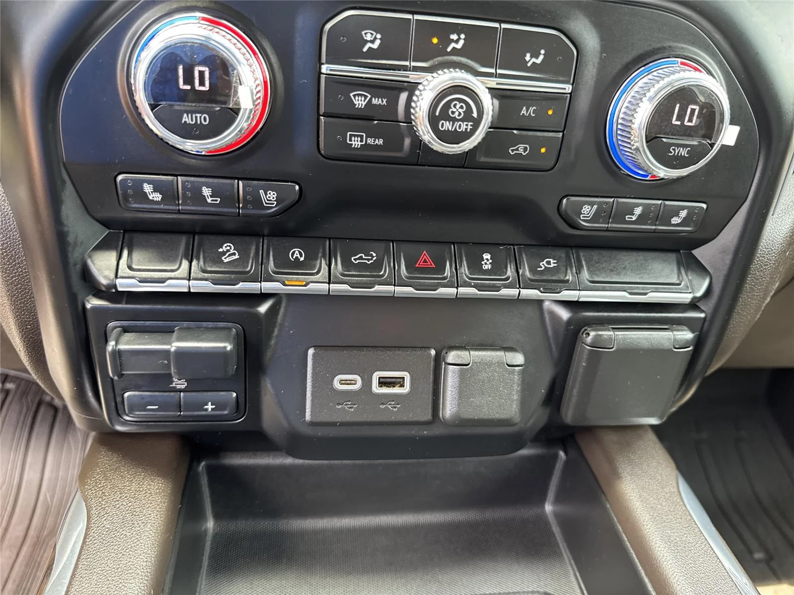 Used 2021 CAYENNE RED TINTCOAT GMC SLT image 27