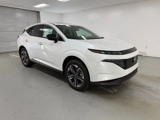 New 2025 Everest White TriCoat Nissan SL image 3