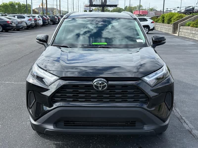 Used 2025 Midnight Black Metallic Toyota XLE image 9