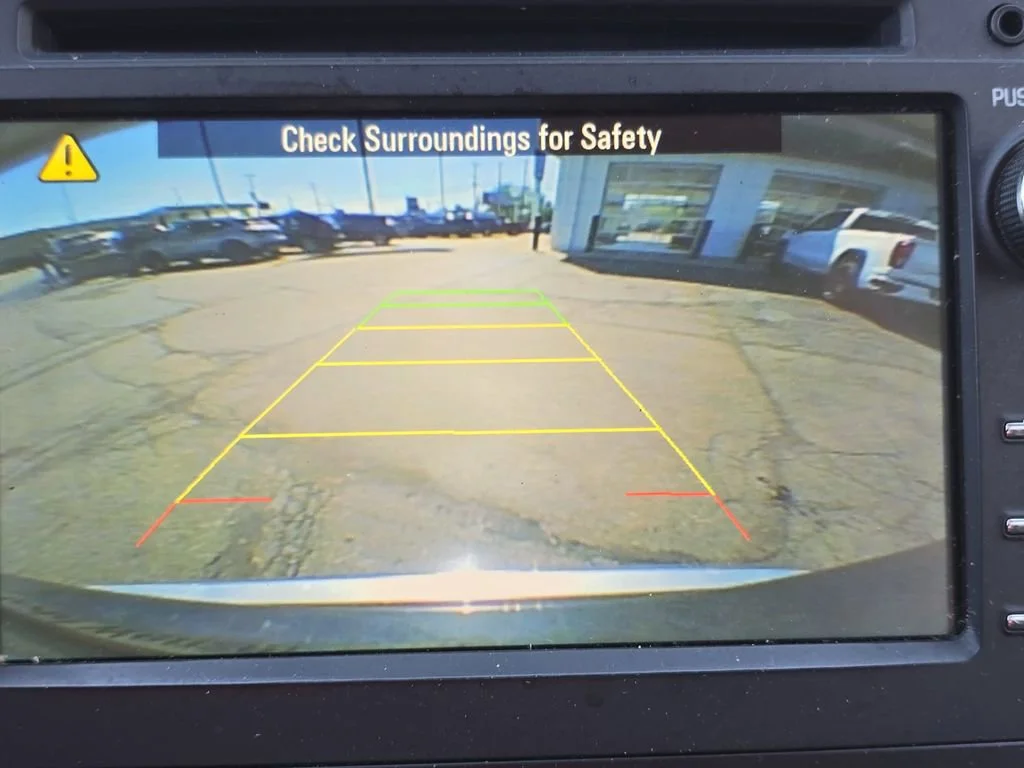 Used 2014 Cyber Gray Metallic GMC SLE image 25