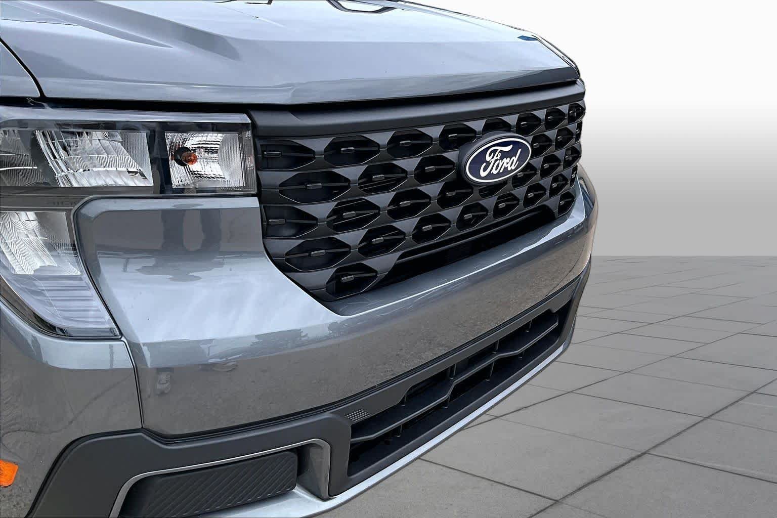 Used 2025 Carbonized Gray Metallic Ford XLT image 30