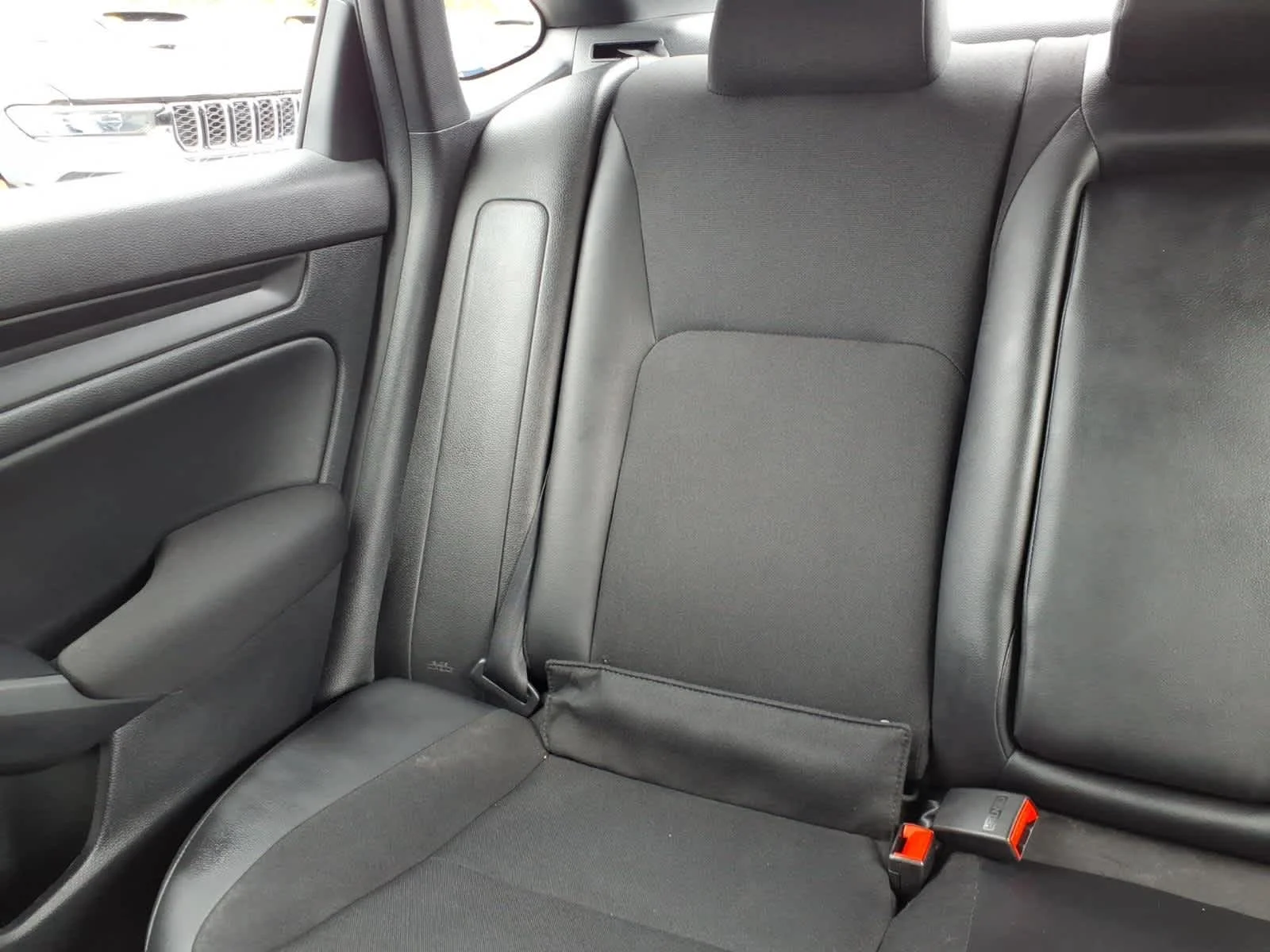 Used 2025 Urban Gray Pearl Honda Sport image 18