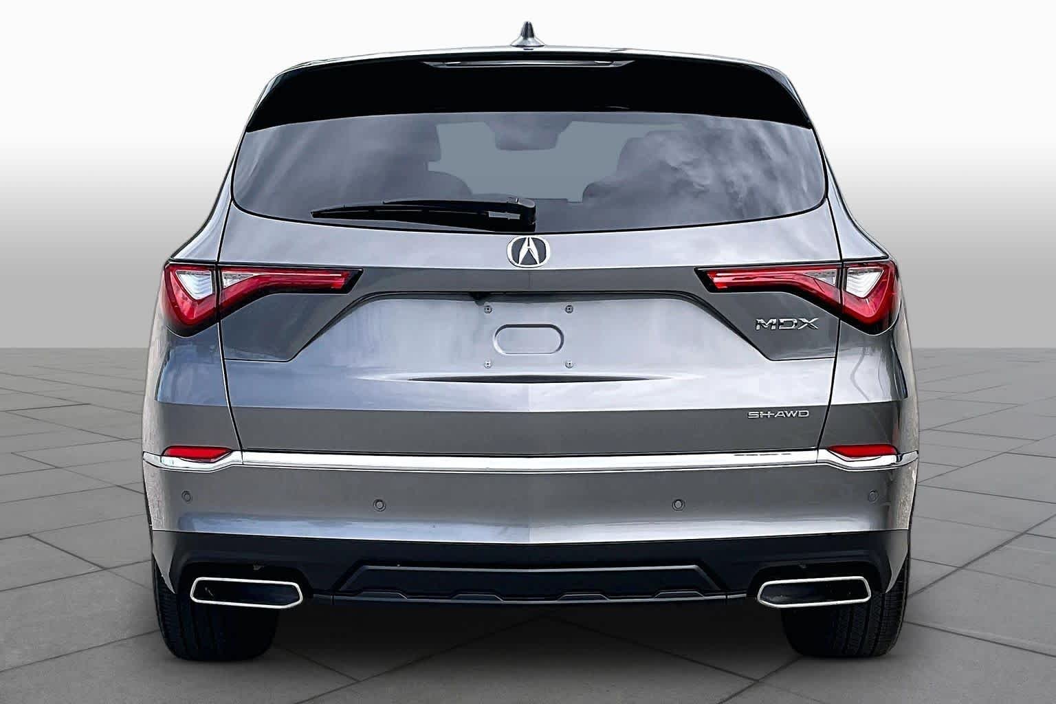 Used 2024 Liquid Carbon Metallic Acura w/Technology Package image 5