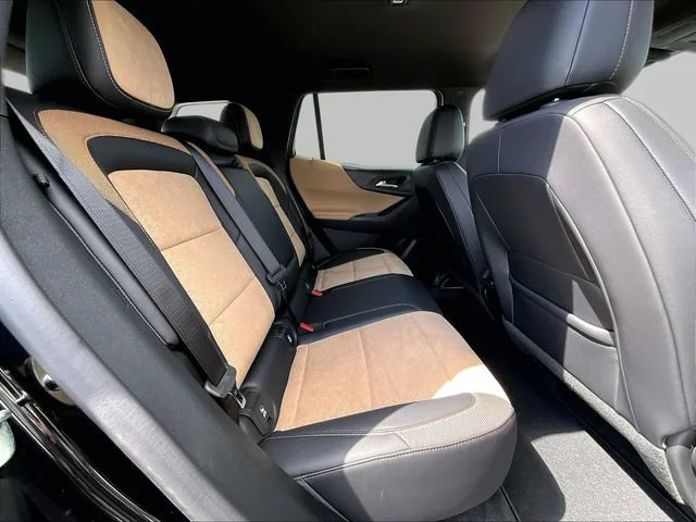New 2027 Mosaic Black Metallic Chevrolet ACTIV image 27