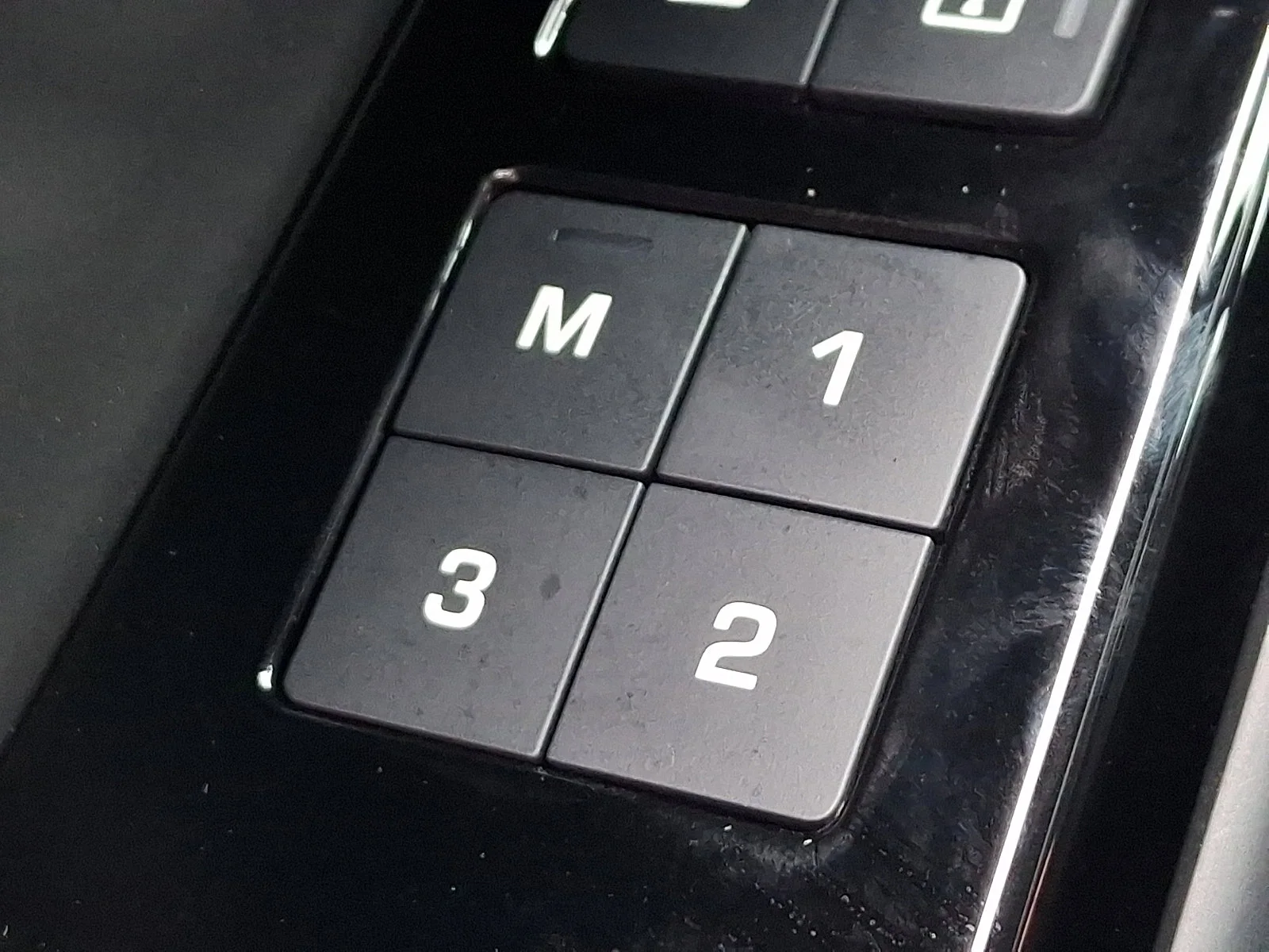 Used 2026 Black Land Rover S image 37