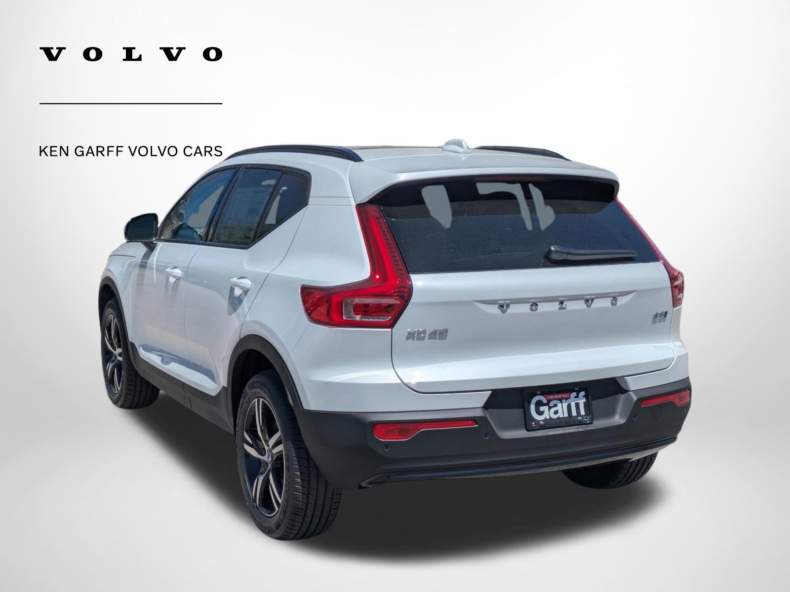 New 2026 Crystal White Volvo Core image 5