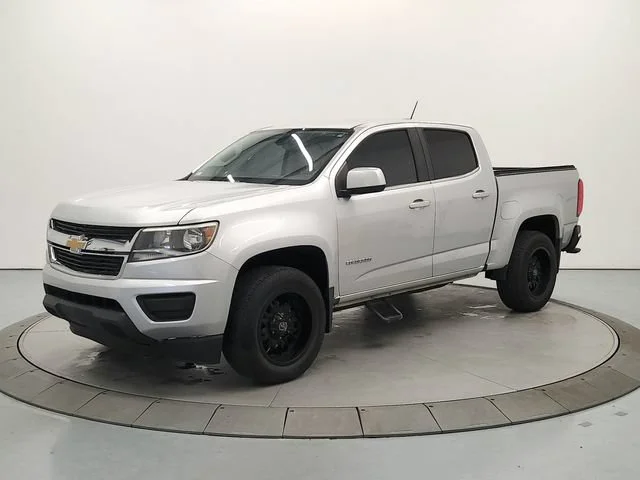 Used 2018 SILVER ICE METALLIC Chevrolet 2WD LT image 3