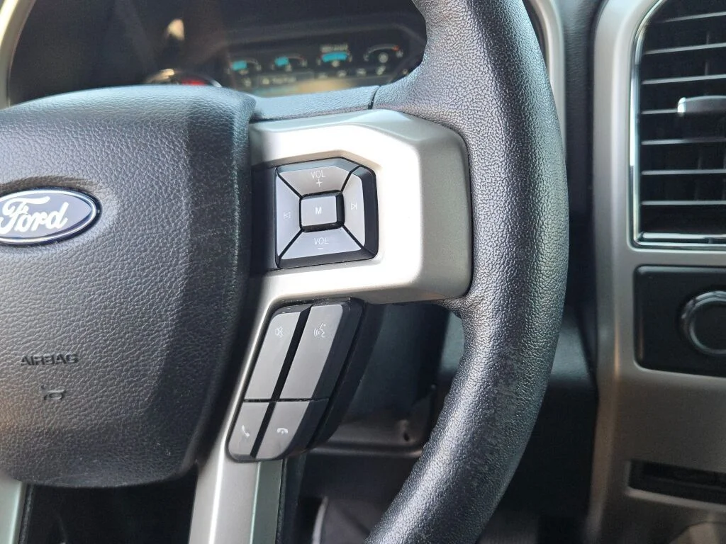 Used 2020 Red Ford Lariat image 32