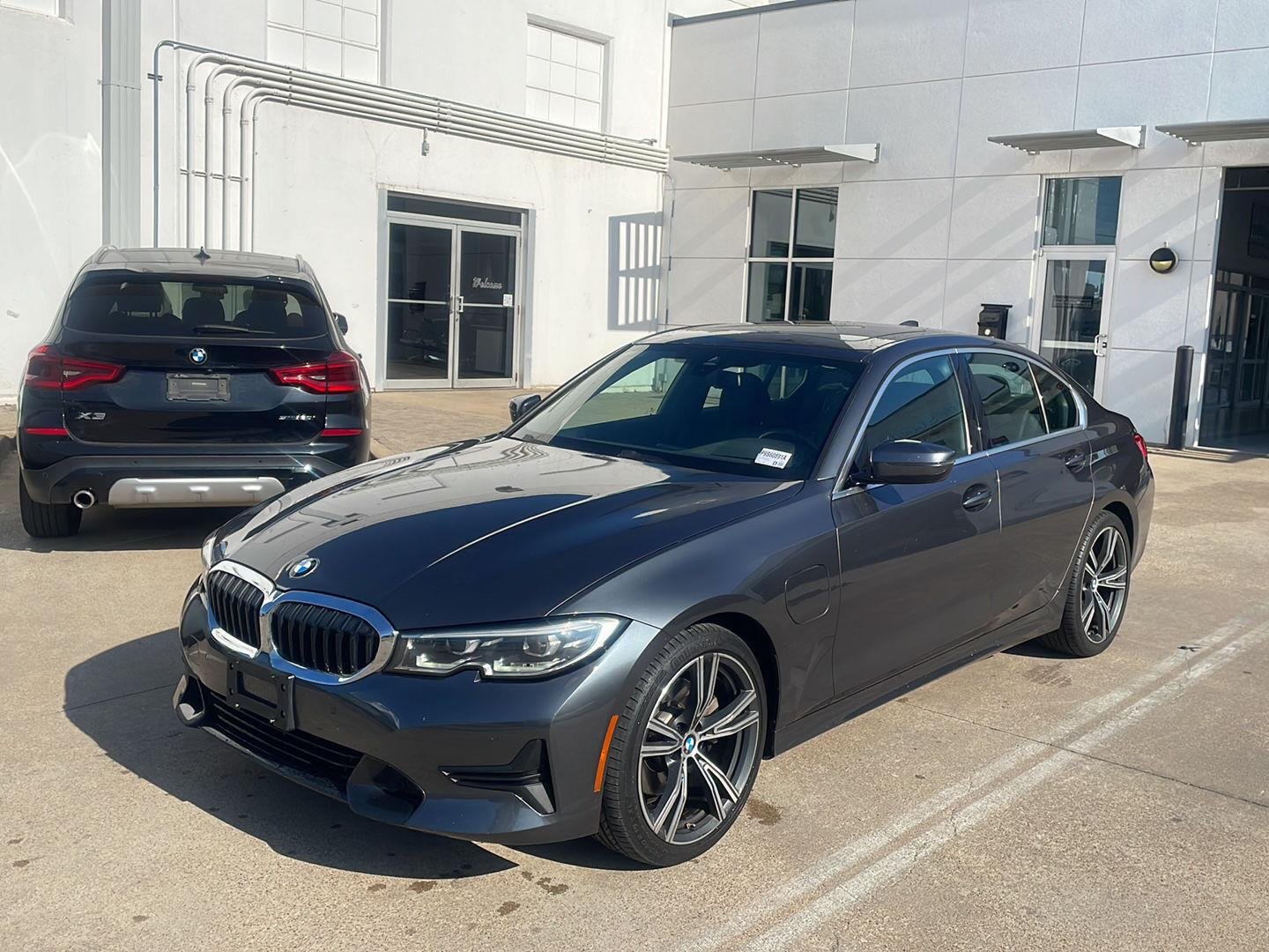 2021 BMW 3 Series 330e RWD photo