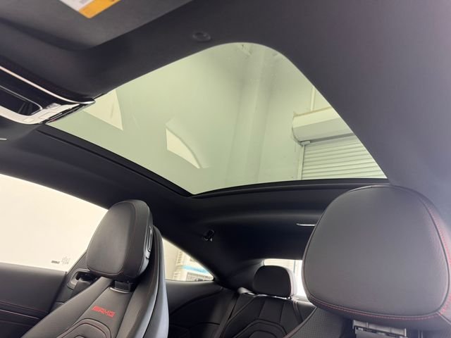 New 2026 MANUFAKTUR Moonlight White Metallic Mercedes-Benz AMG® CLE 53 4MATIC+ Coupe image 6