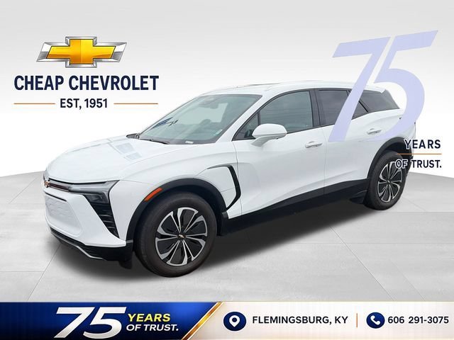 Used 2024 Summit White Chevrolet LT image 1