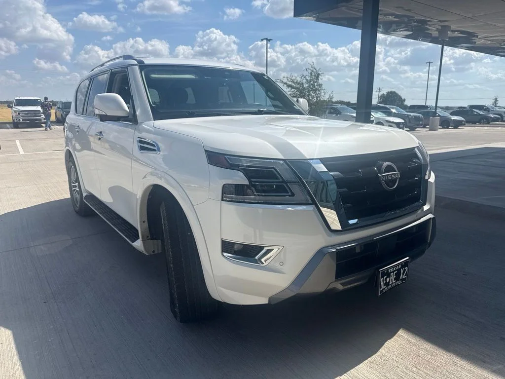 Certified Used 2024 White Nissan SL image 4