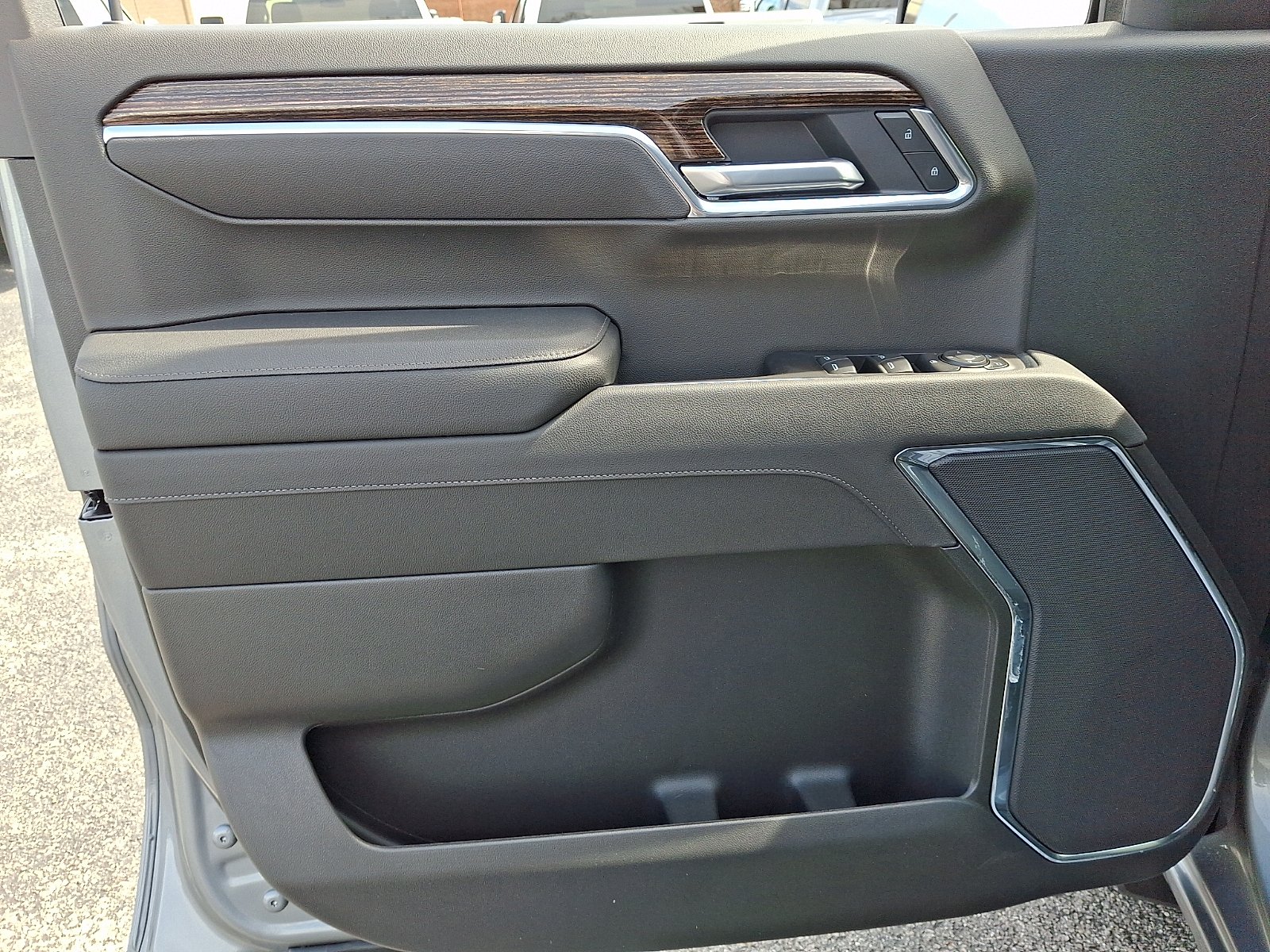 2026 GMC Sierra 1500 SLE - Photo 12