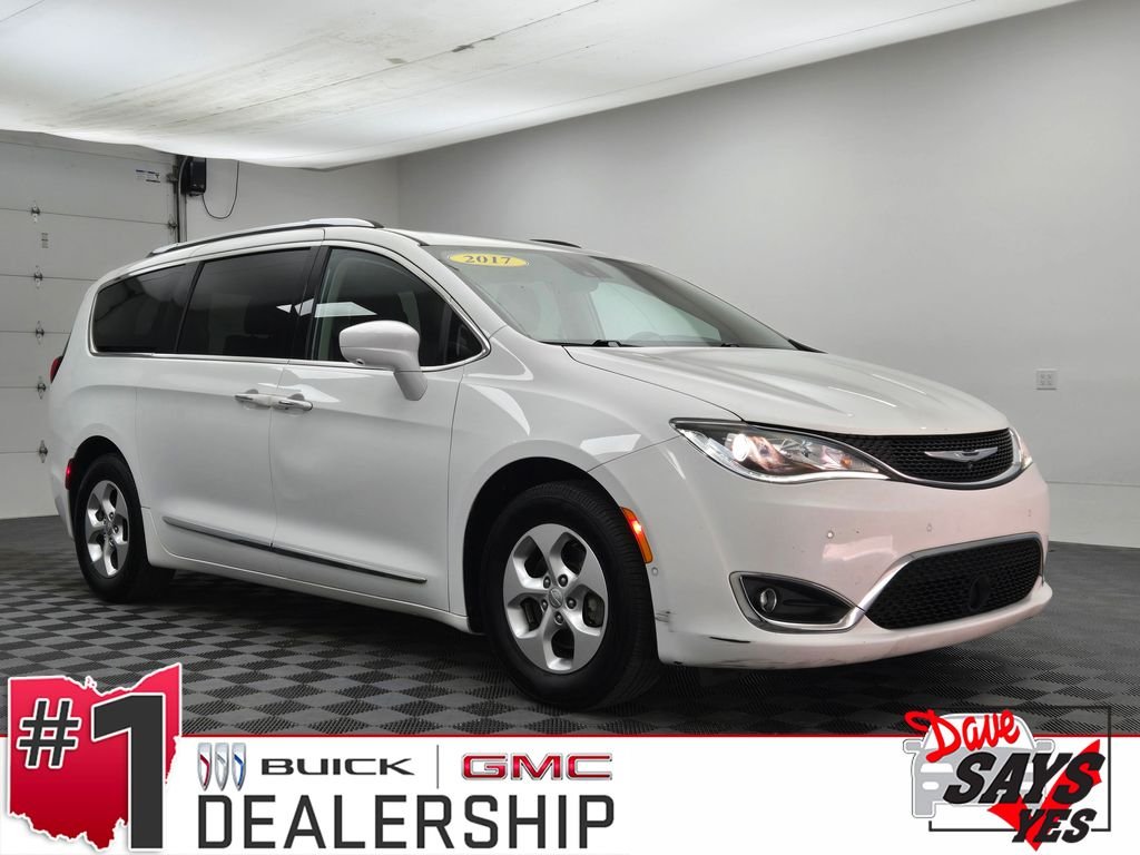 2017 Chrysler Pacifica Touring-L Plus