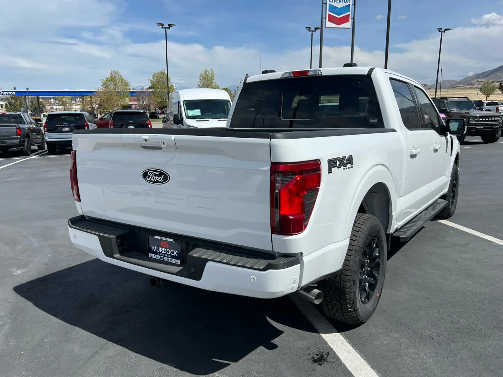 New 2026 Oxford White Ford XLT image 8