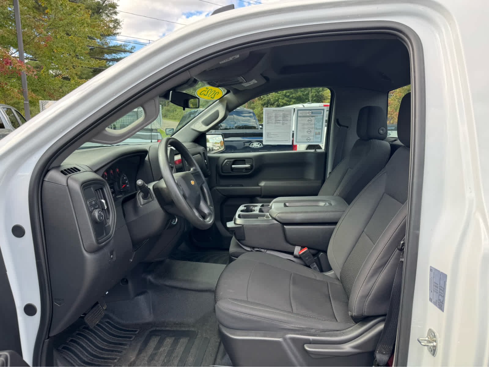 Certified Used 2025 Summit White Chevrolet Work Truck image 10