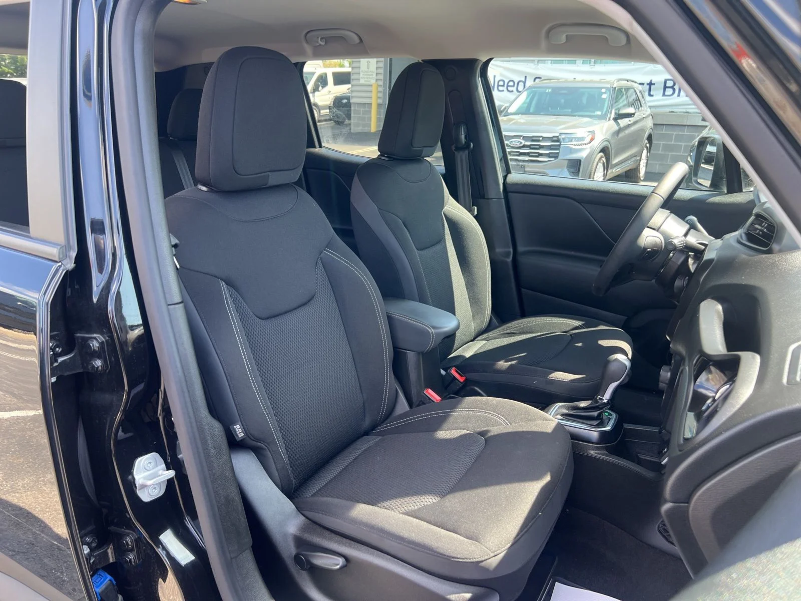 Used 2023 Black Clearcoat Jeep Altitude image 47