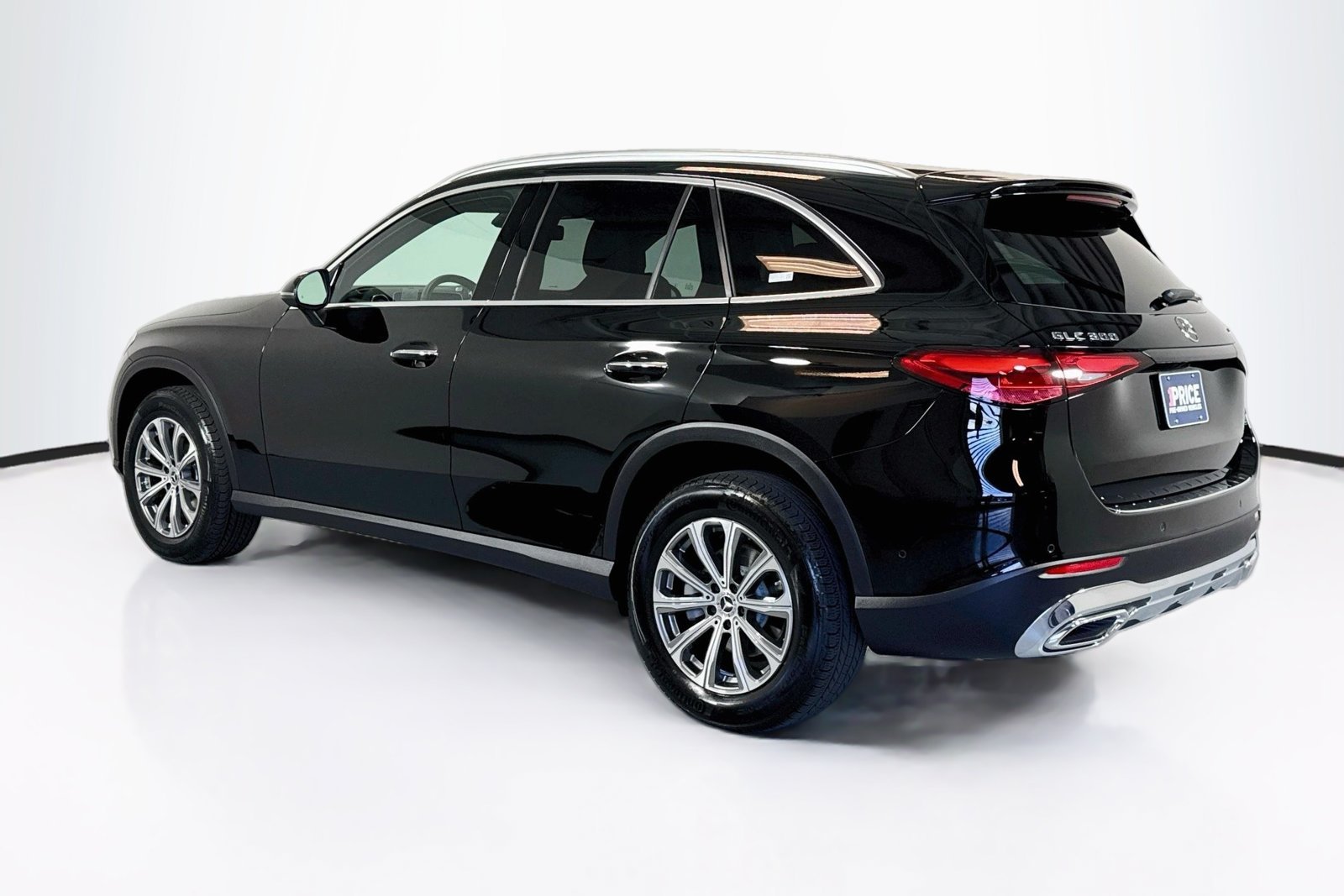 Certified Used 2026 Black Mercedes-Benz GLC 300 image 7