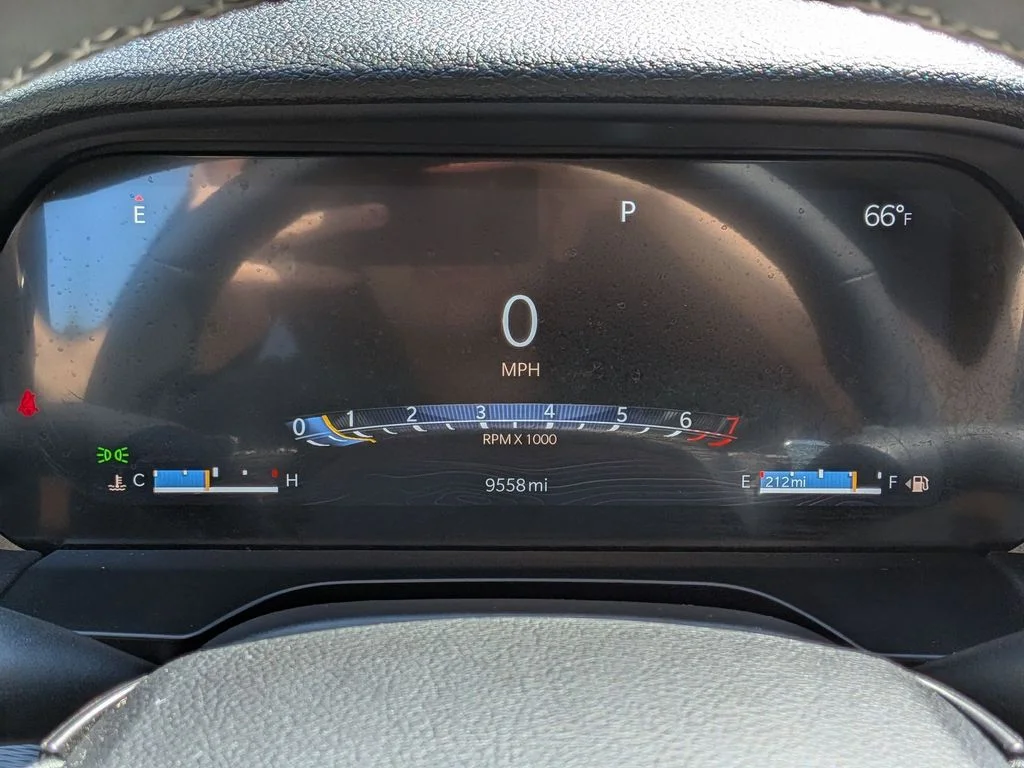 Used 2025 Silver Jeep Altitude X image 16