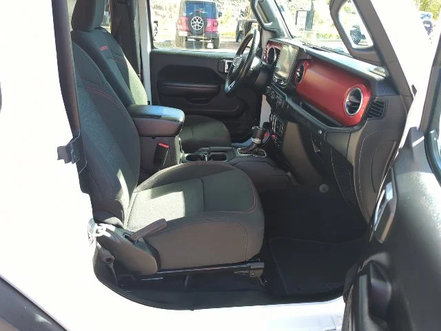 Used 2020 White Jeep Rubicon image 19