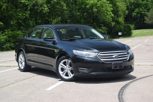 2013 Ford Taurus SEL FWD's photo