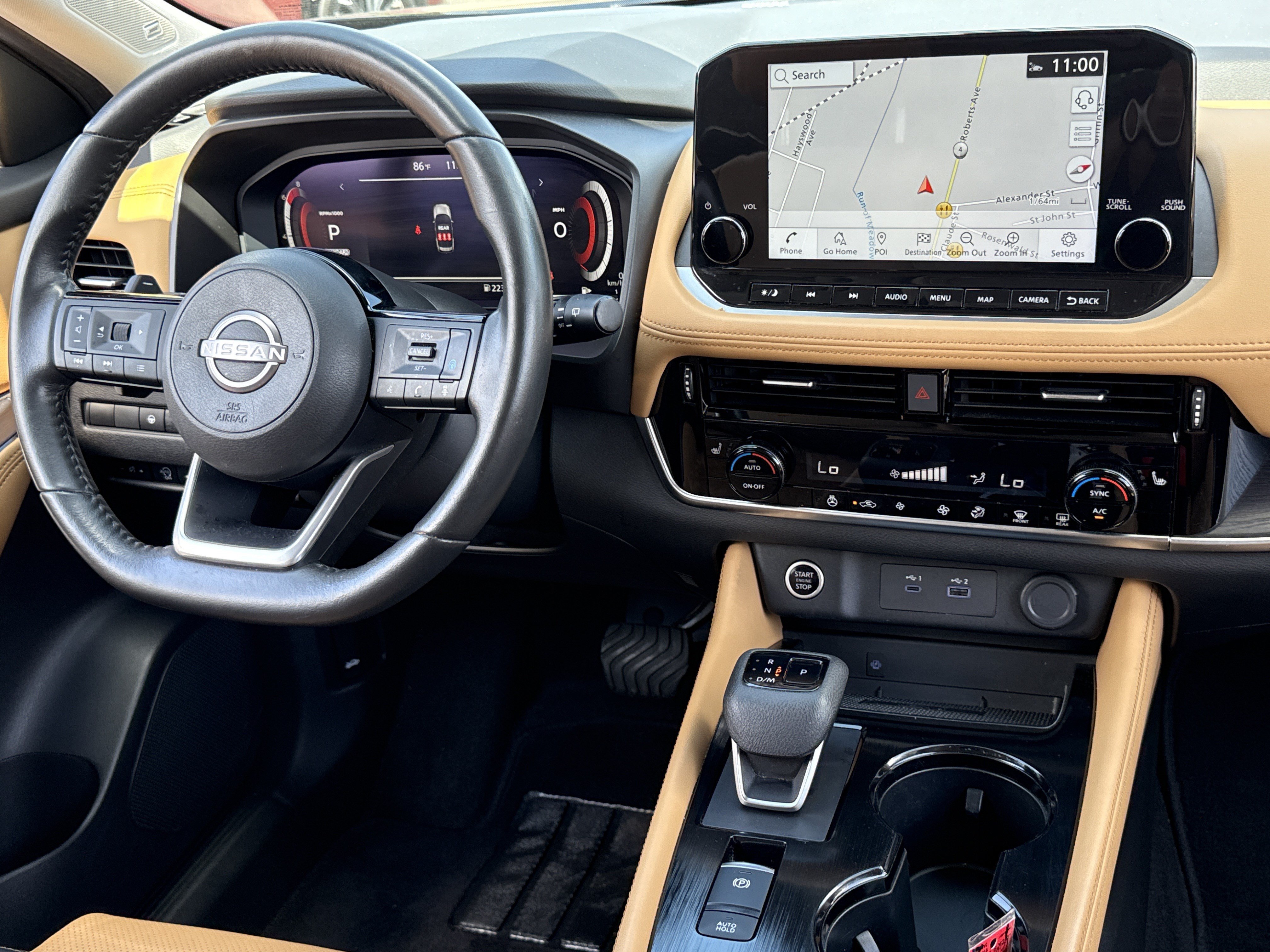 Used 2023 Super Black Nissan Platinum image 3