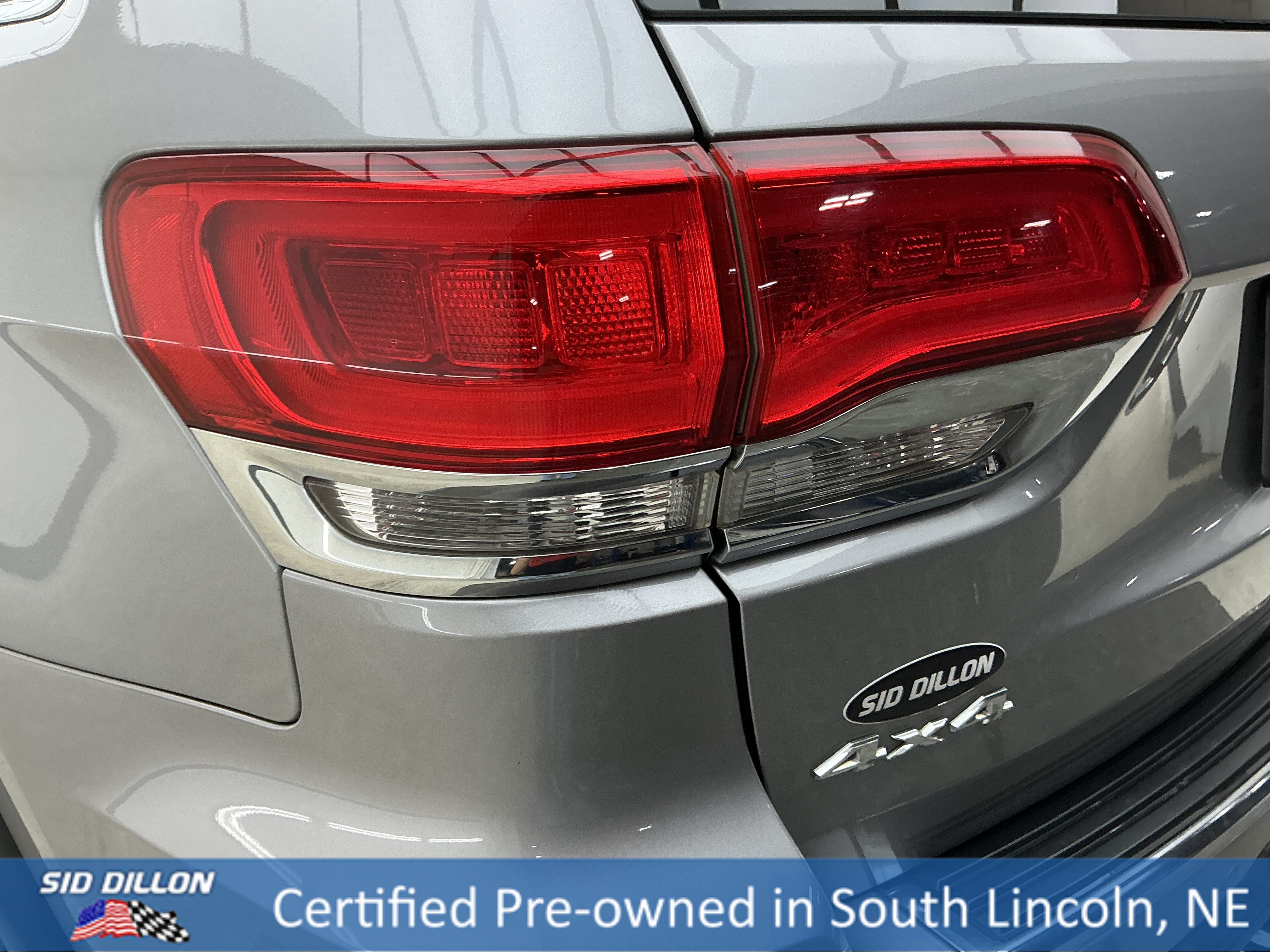 Certified Used 2017 Billet Silver Metallic Clearcoat Jeep Limited image 22