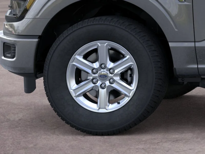 New 2026 Carbonized Gray Metallic Ford XLT image 19