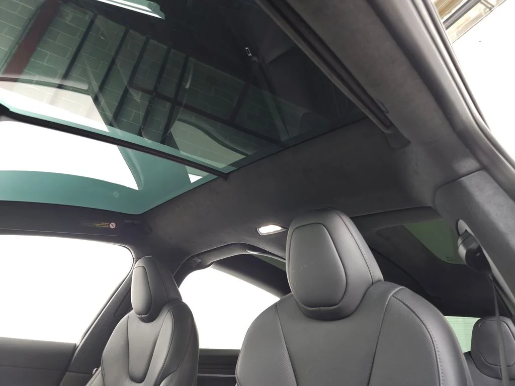 Used 2023  Tesla Standard Range image 17