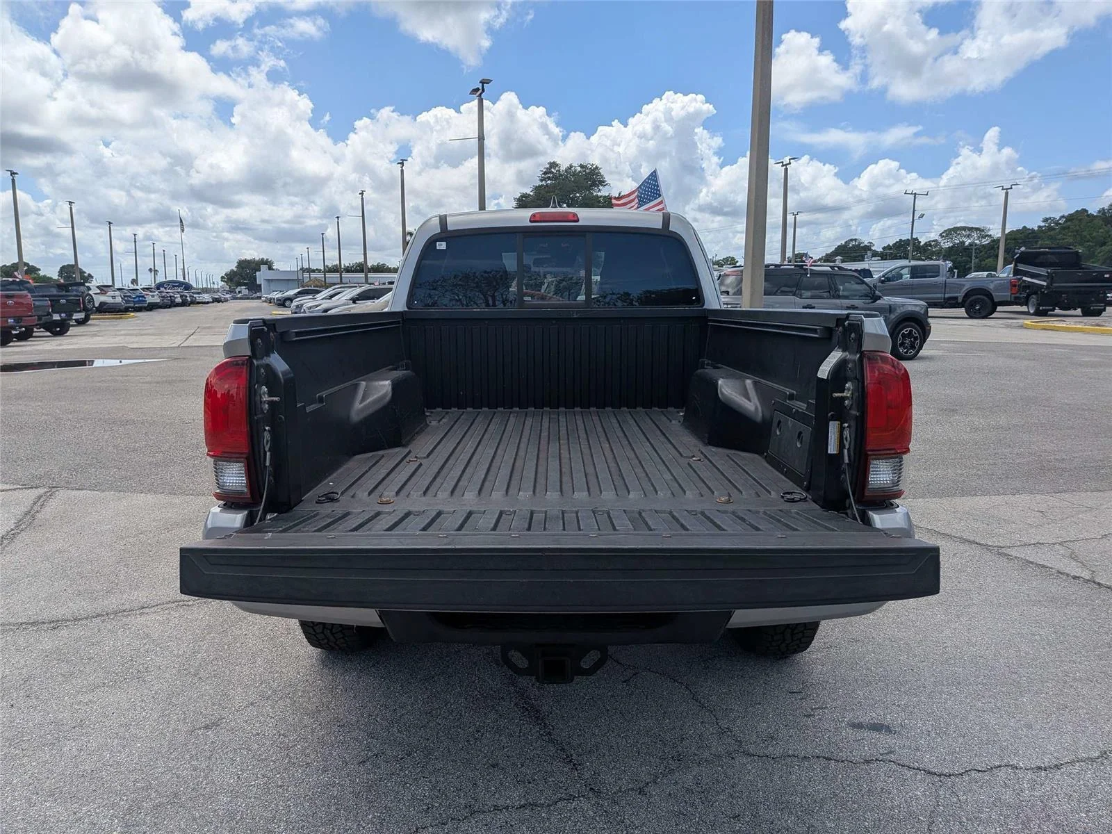 Used 2019 Silver Toyota SR image 14