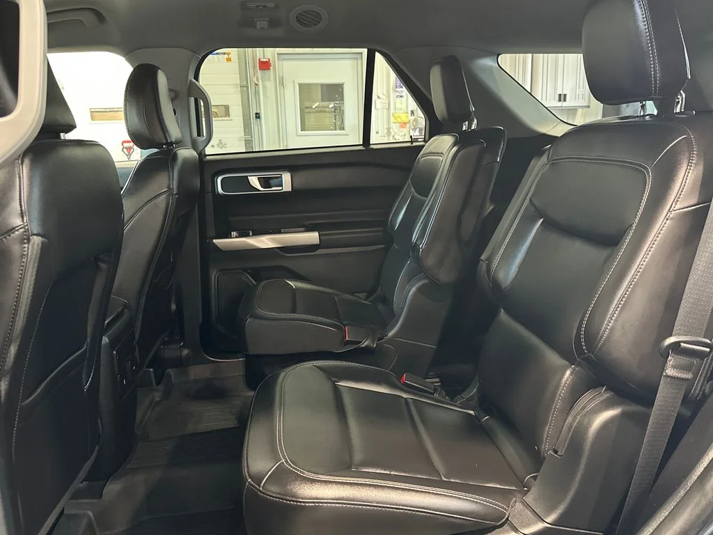 Used 2023 Blue Ford XLT image 36