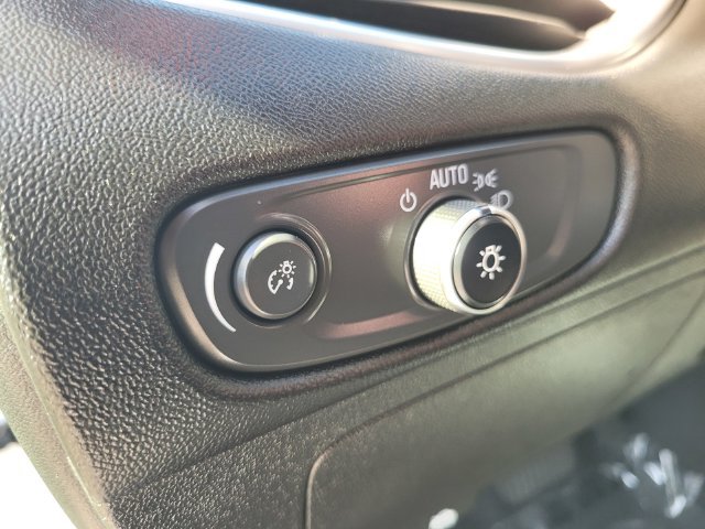 Used 2025 White Chevrolet LT image 19