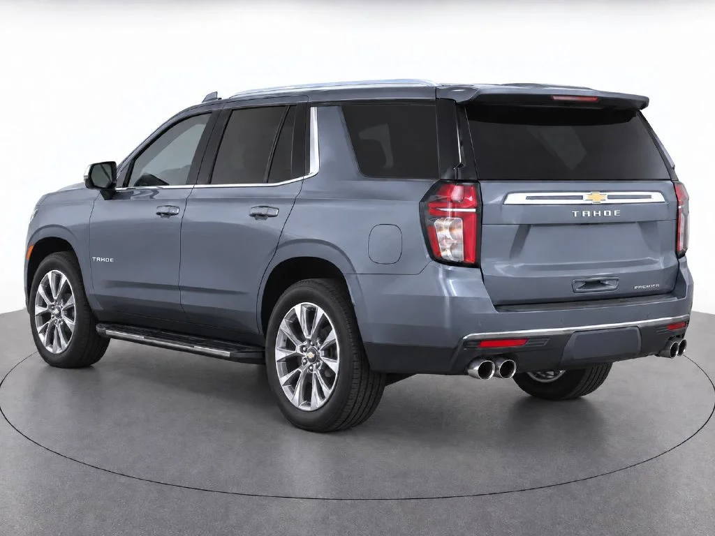 Used 2021 Gray Chevrolet Premier image 4