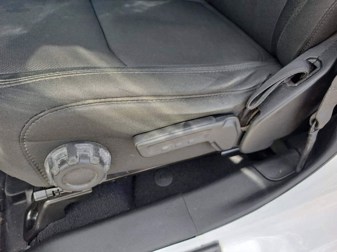 Used 2020 Bright White Clearcoat Jeep Altitude image 22