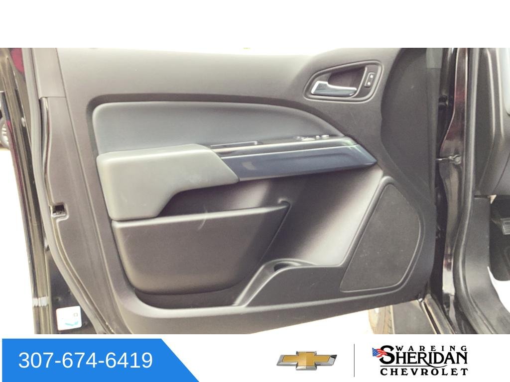 Used 2020 BLACK Chevrolet 4WD Z71 image 23